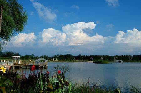 十八大以來環(huán)保治污加強(qiáng) 生態(tài)環(huán)境治理成效顯現(xiàn)